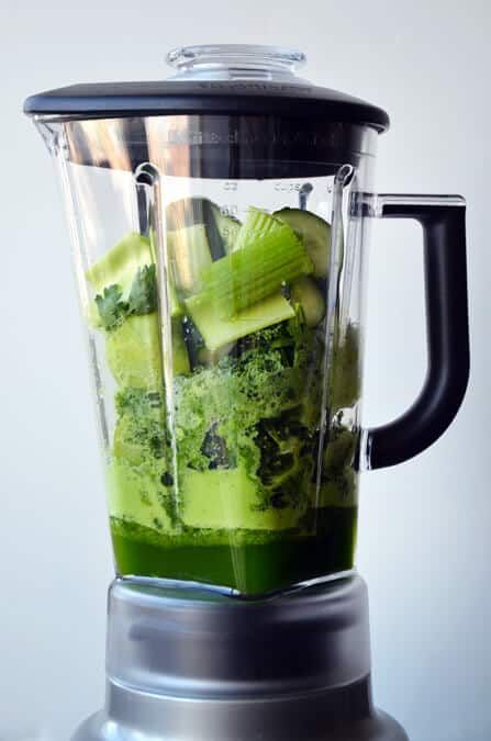 My Daily Go-To: The Ultimate Green Smoothie for Health and Vitality!