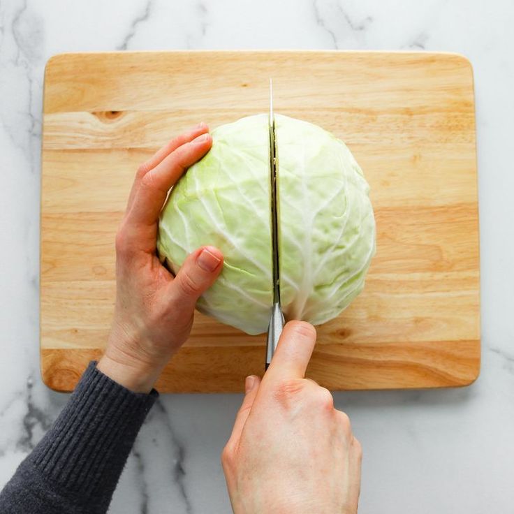 Transform Your Cabbage: A Simple Cut for a Flavor That Rivals Meat!