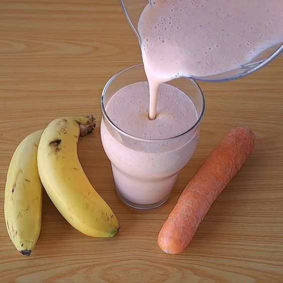 Enjoy a Nutrient-Packed Delight: How to Make a Carrot Banana Smoothie