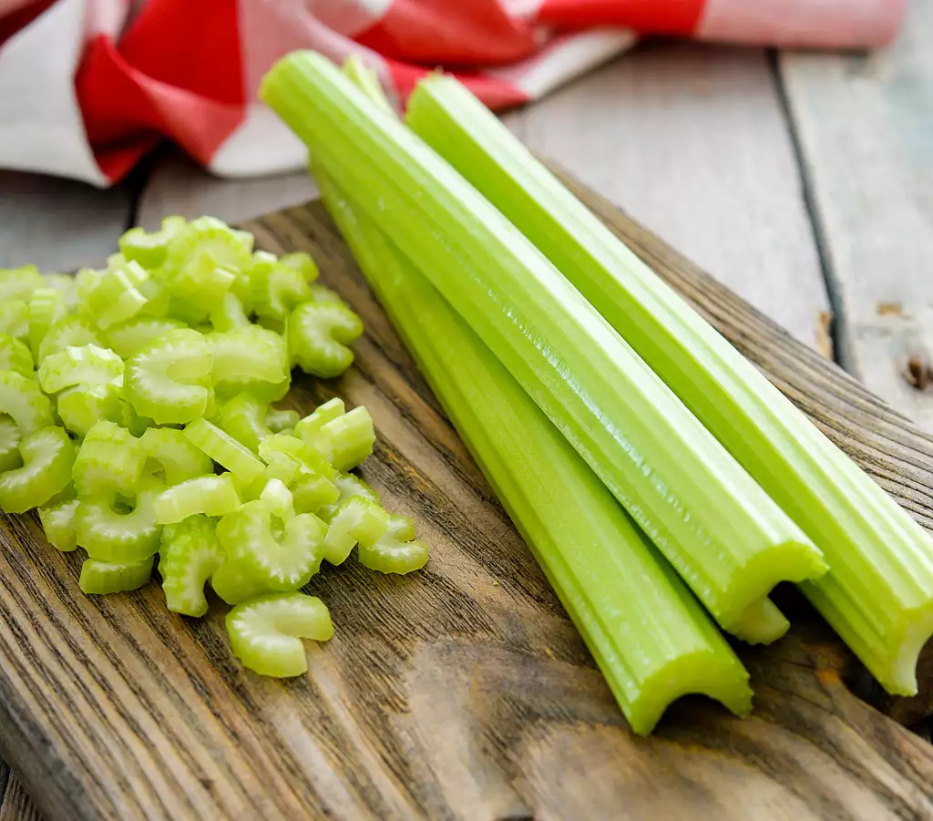 The Celery Revolution: A Breakthrough for Blood Sugar and Weight Management