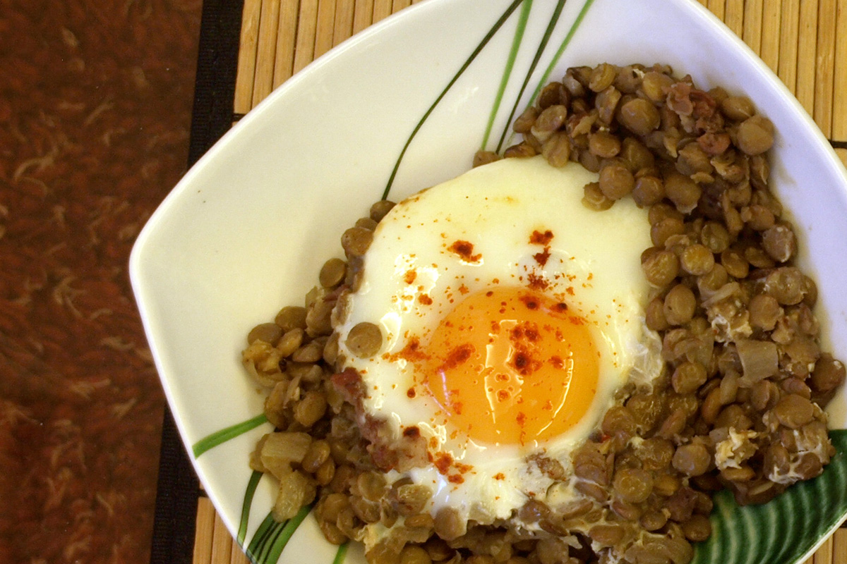 Rediscovering a Culinary Treasure: Egg and Green Lentil Fusion