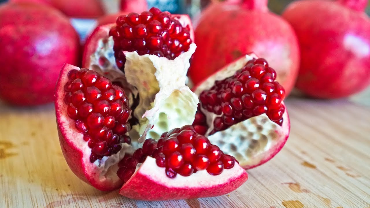 Unlocking the Delights of Pomegranates: The Ultimate Guide to Opening and Enjoying